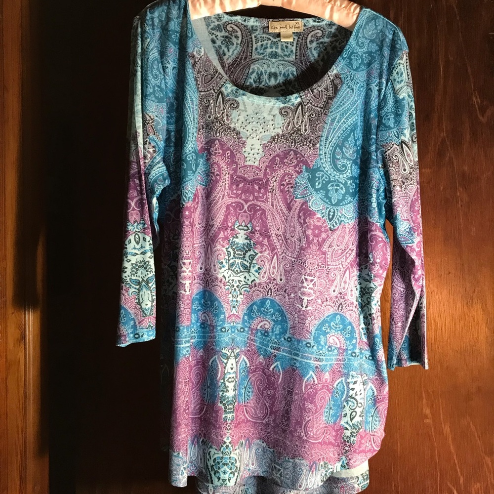 Love and Let Live Brand Paisley Top w Jewel Accent